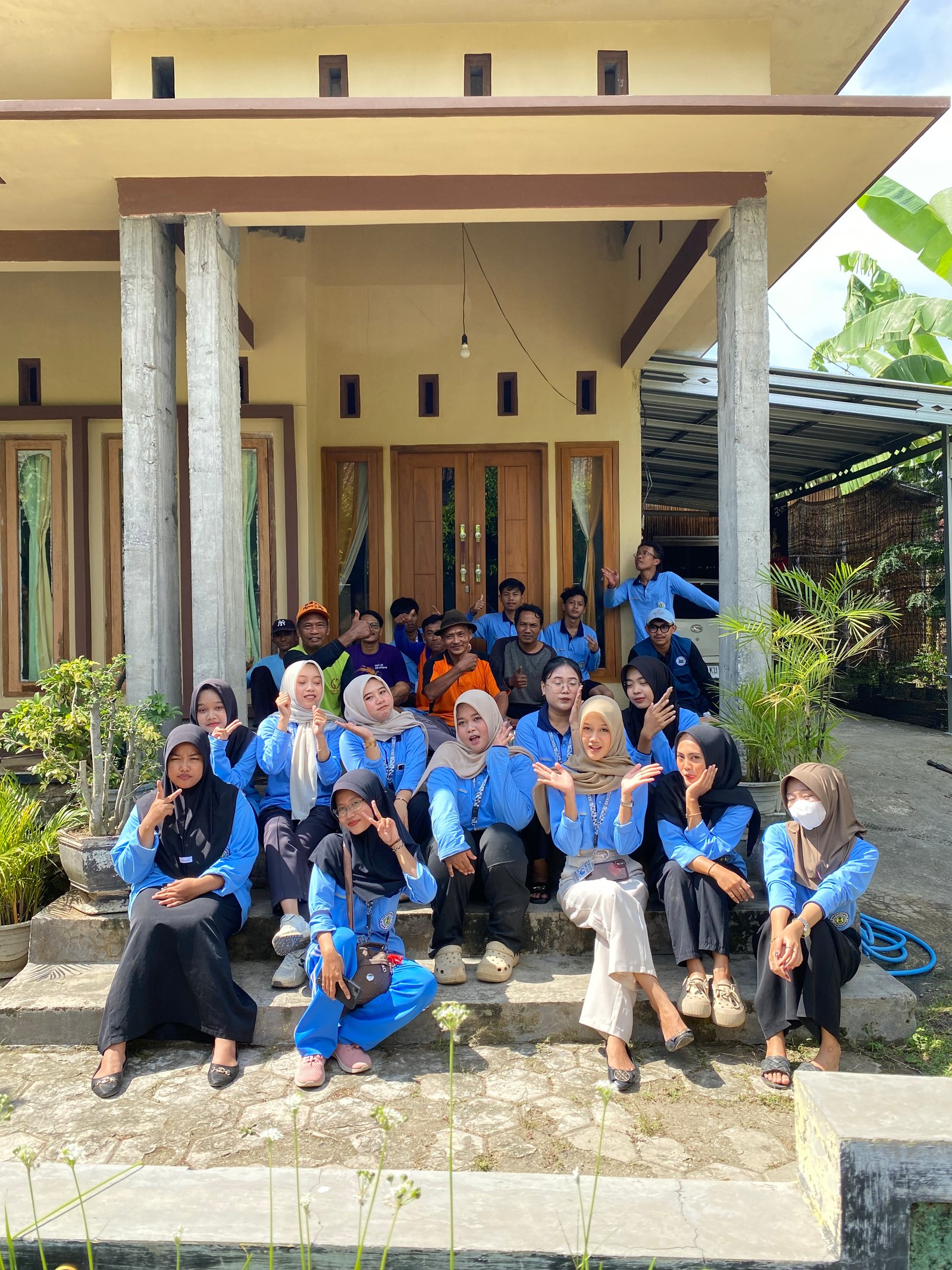 Penanaman Biopori Bersama Warga RT 24 Dusun Pojok